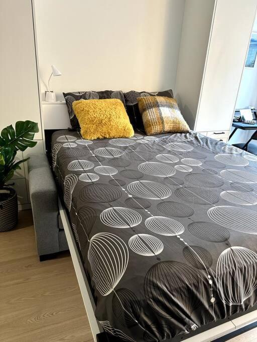1406 Sainte Elisabeth Apartment